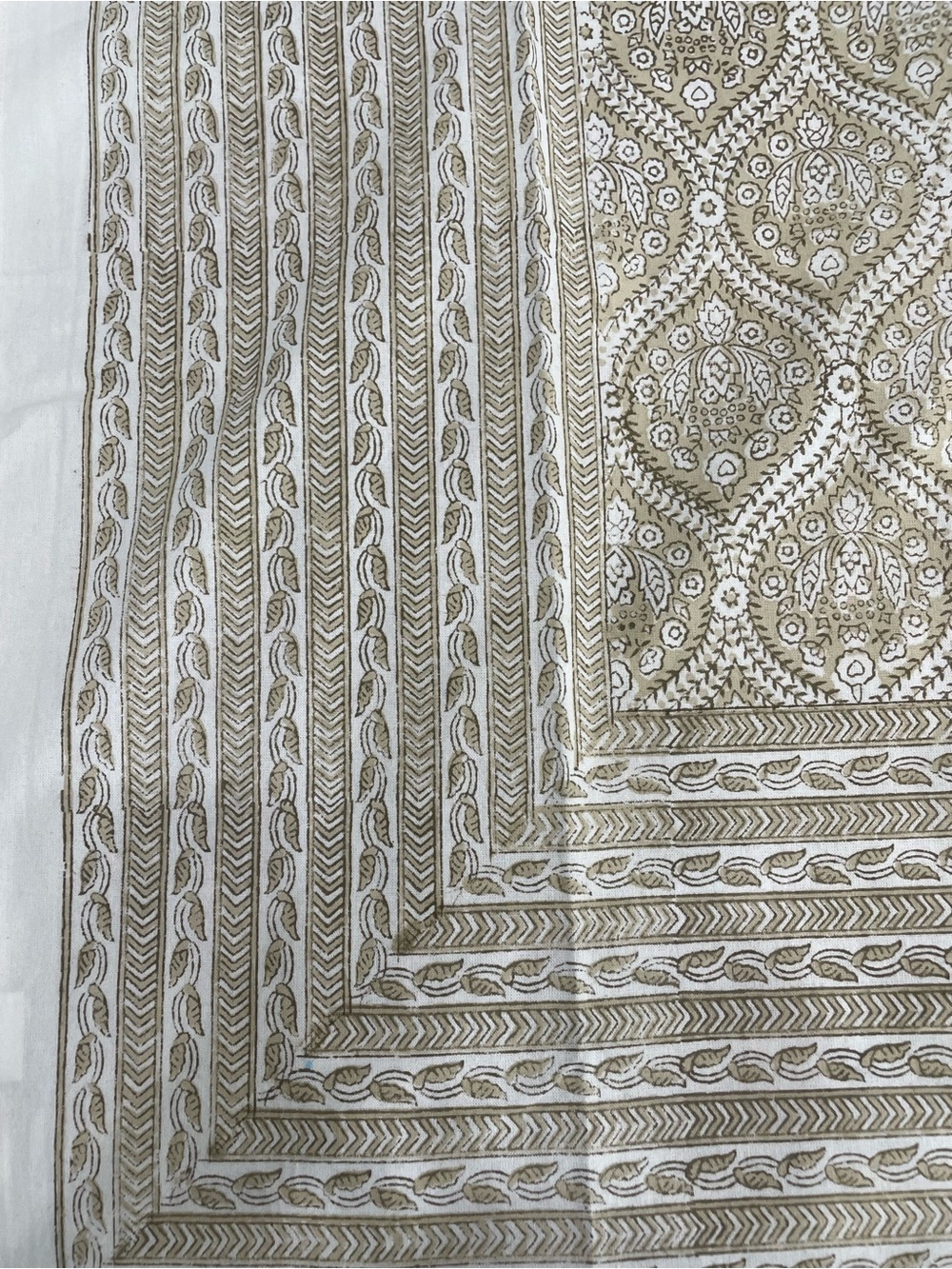 Dkara Beige & White Decorative Tablecloth - Elegant Patterned Dining Linen 60x60